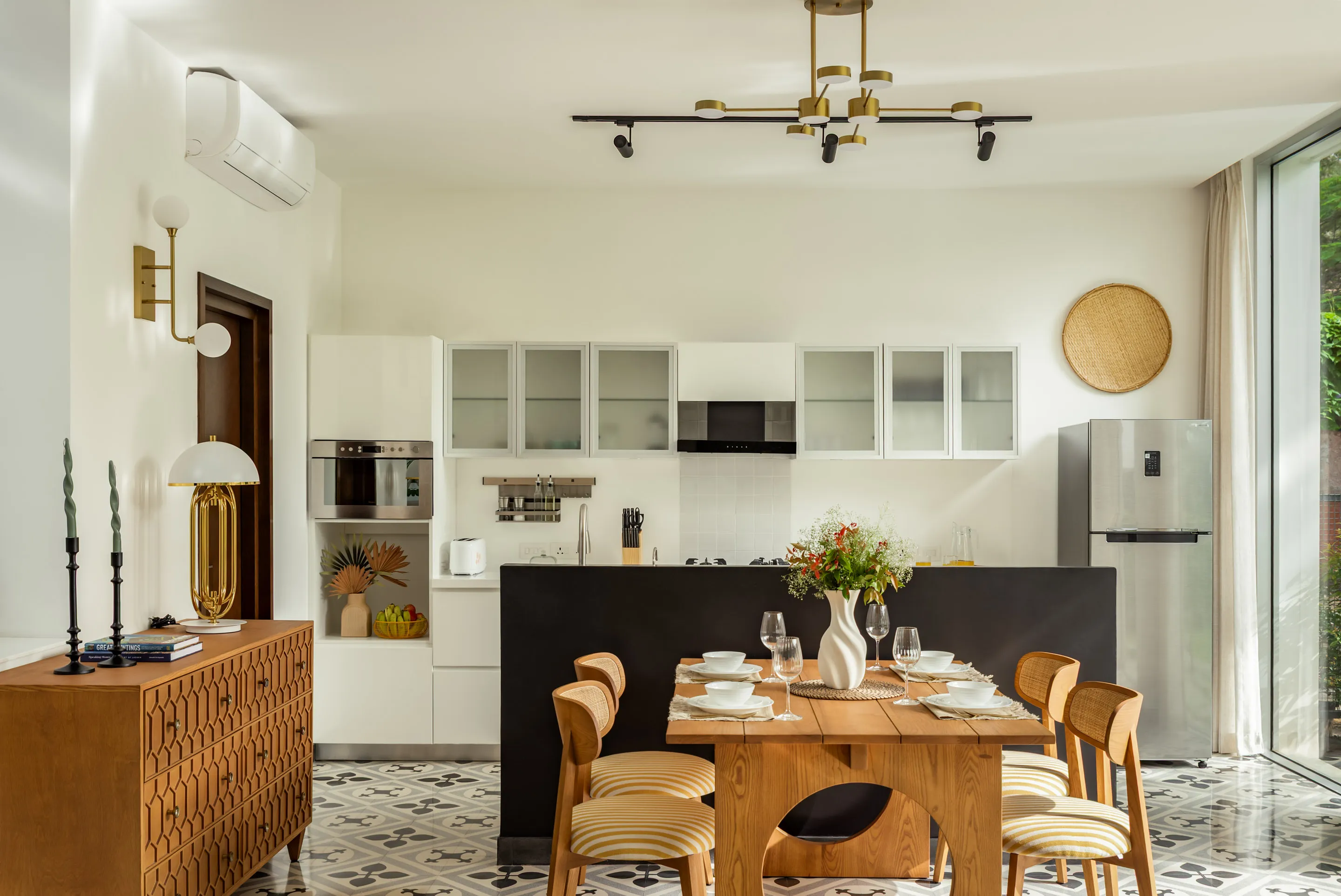 Fully equipped kitchen
