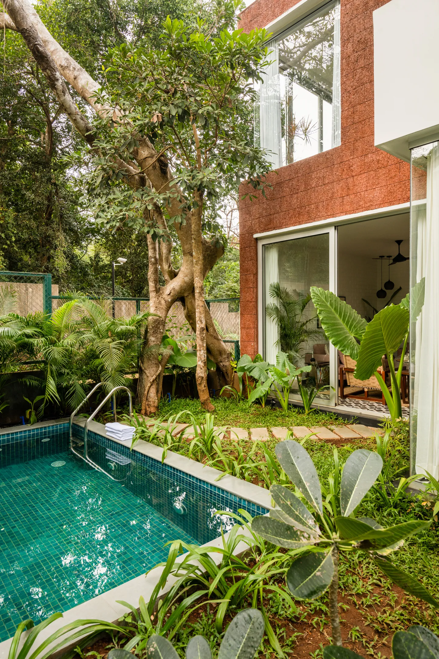 Private pool