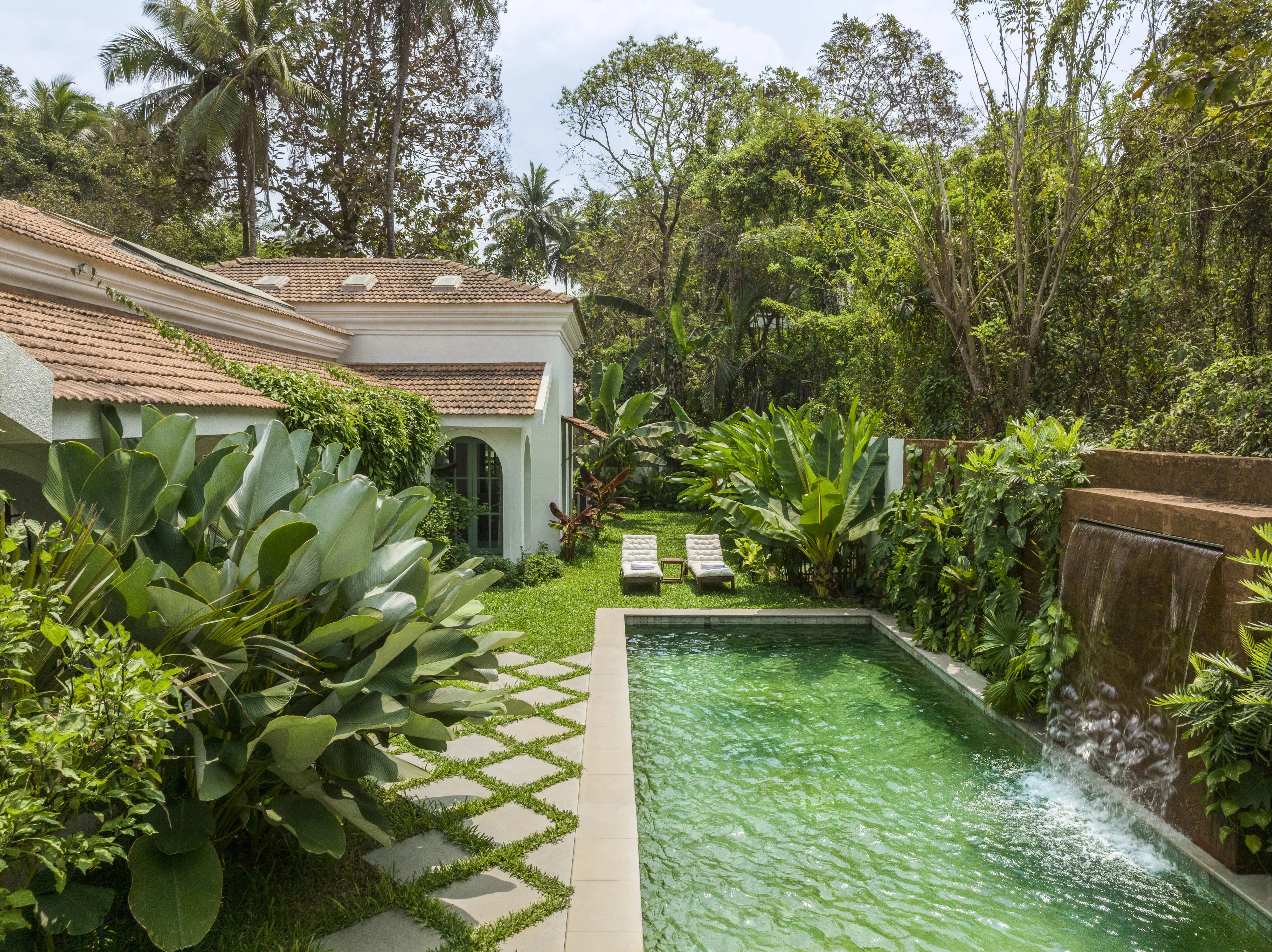 Private pool