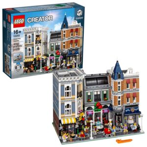 LEGO Icons Assembly Square 10255 - LEGO