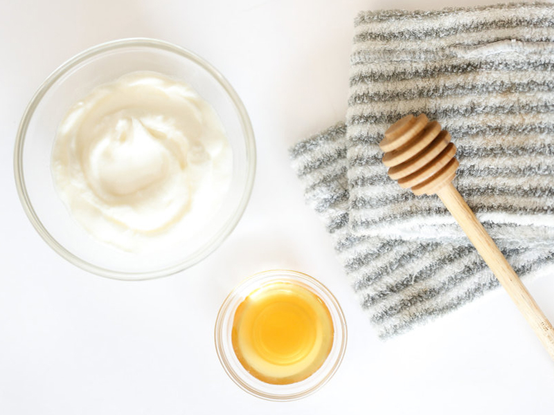 Desi Nuskhe: 10 Home Remedies To Tackle Frizzy Monsoon Hair - The Channel 46 Desi Nuskhe: 10 Home Remedies To Tackle Frizzy Monsoon Hair - The Channel 46