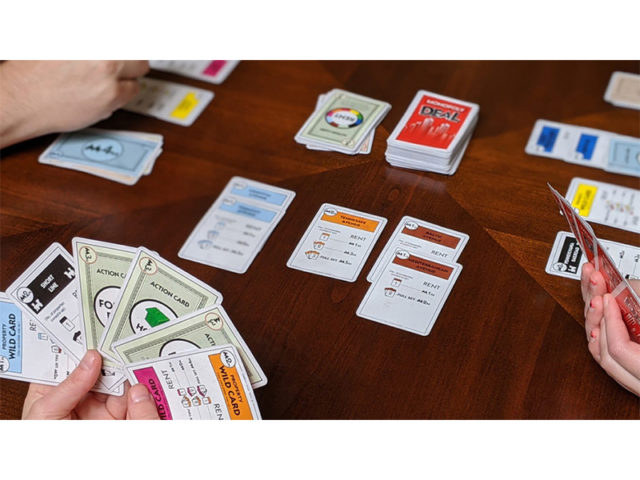 25 Popular Board Games To Make Best Of Your Family Time