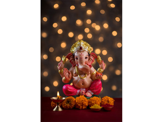 10 DIY Ganpati Decoration Ideas For Mandap & Backdrop - The Channel 46