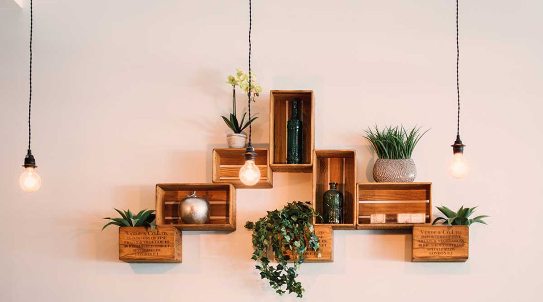 10 Jugadu Yet Innovative Ideas For Recycled Home Decor