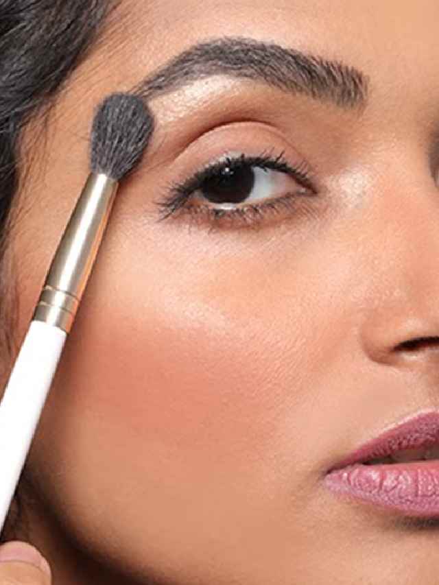 10 Ways To Use Highlighter & Shine Like A Goddess this Festive season