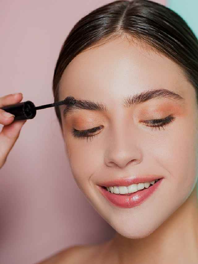 5 BENEFITS OF USING AN EYEBROW GEL