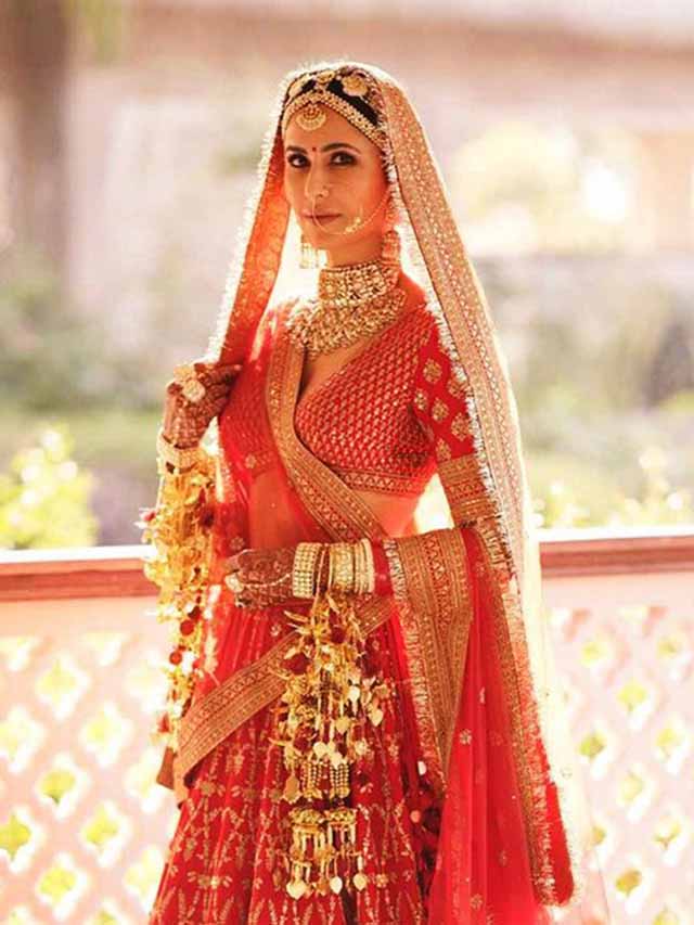 7 Makeup Looks To Complement Your Bridal Lehenga Colours