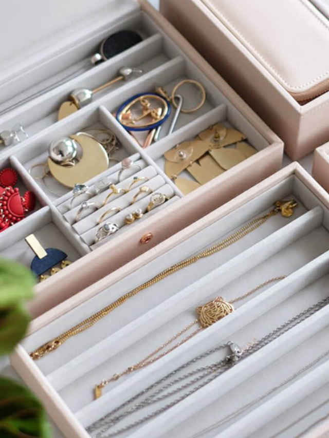 9 Tips On How To Clean & Take Care Of Jewellery, According To A Jewellery Expert