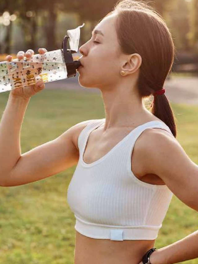 10 Tips To Stay Hydrated During Summer