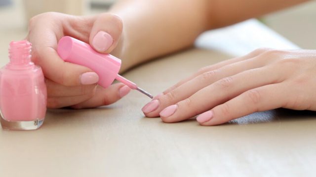 5 Tips To Dry Nails Quickly - The Channel 46 5 Tips To Dry Nails Quickly - The Channel 46