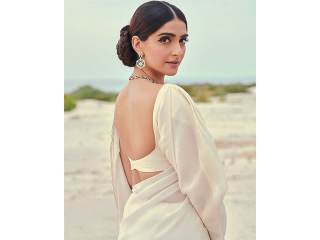 Sonam Kapoor's 5 Must-Have Hair Accessories for Every Fashionista