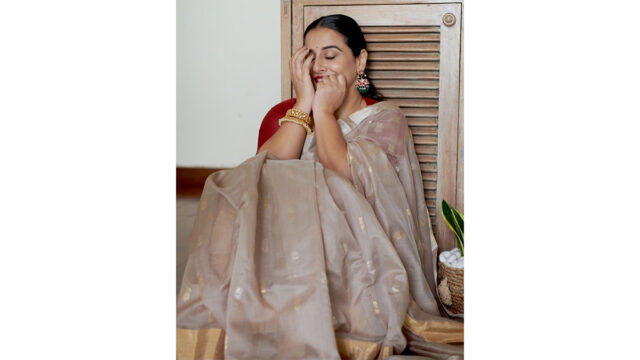 Buzz 46: 5 Vidya Balan Saree Moments That Are Pure Fashion Goals