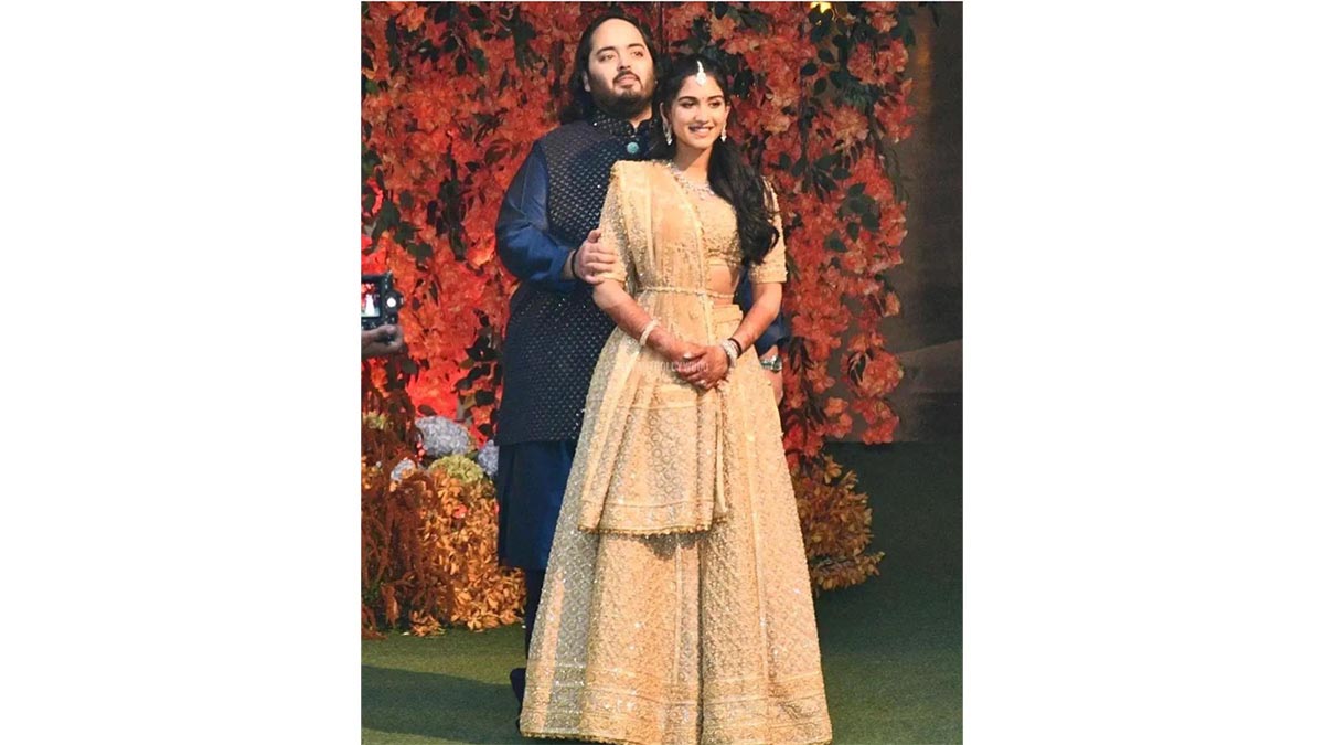 Buzz 46: 5 Best Dressed B-Town Celebs At Anant Ambani's Engagement - The Channel 46 Buzz 46: 5 Best Dressed B-Town Celebs At Anant Ambani's Engagement - The Channel 46