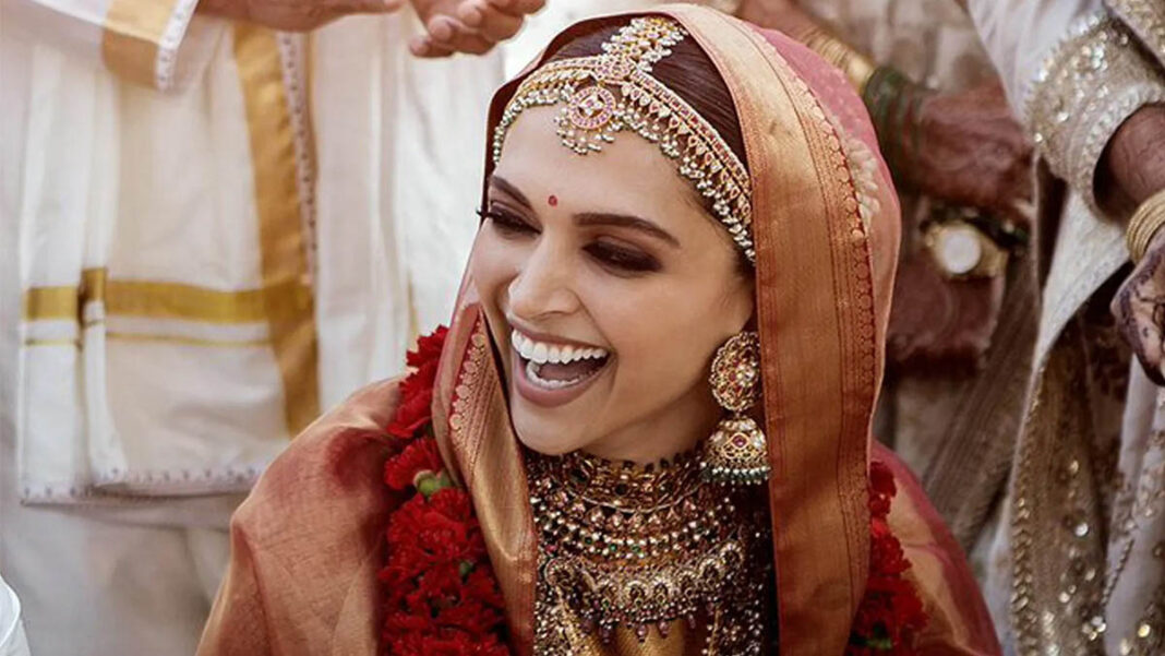 24 Sabse Zuroori Beauty Products To Add To Your Bridal Vanity Kit 