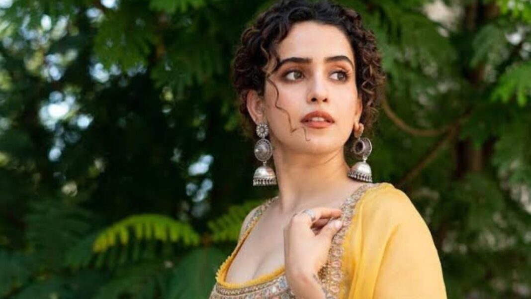 Celebrity Beauty: 7 Quick Beauty Tips & Gharelu Nuskhe From Birthday Girl Sanya Malhotra