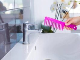 5 Tips On How Often You Should Clean Your Hairbrush (& Kaise Clean Karein)