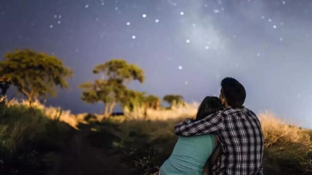 3 Valentine's Day Date Night Ideas - Baahar, Ghar Pe Aur Long Distance 