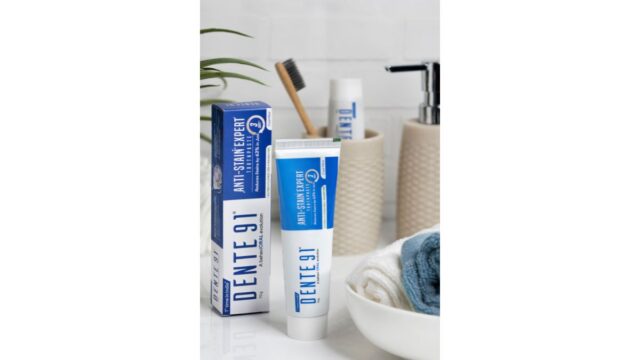 An Anti-Stain Toothpaste That Makes Your Teeth 80% Whiter in 3 Days? Here’s Everything We Know!