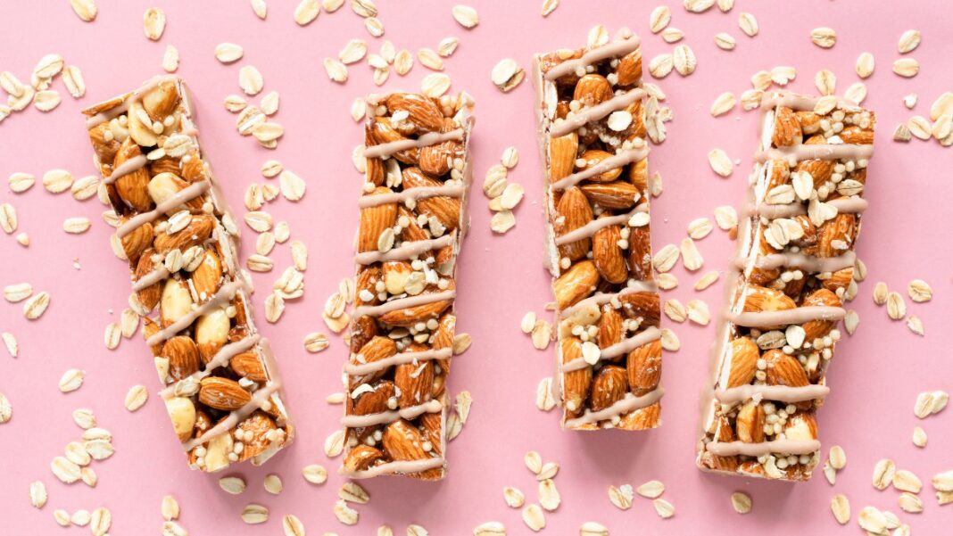 6 Things You Should Look For In A Protein Bar Before Making It A Part Of Your Diet
