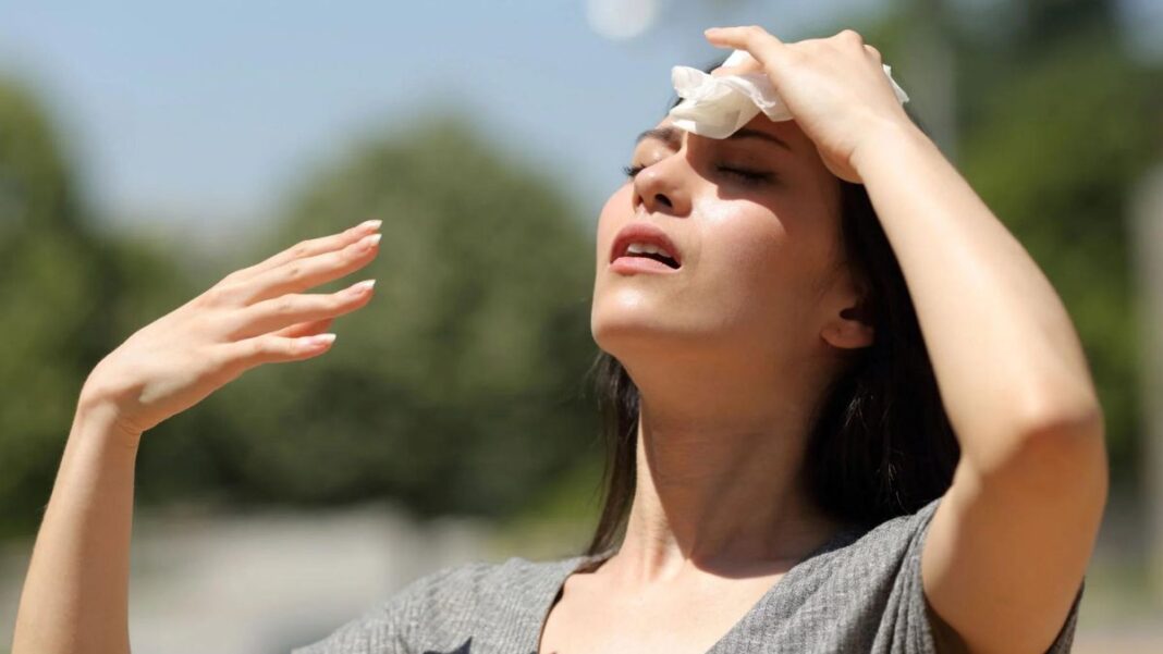 7 Home Remedies To Treat Heat Stroke In This Scorching Summer