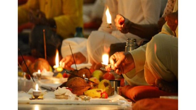 Guru Purnima Puja & Celebration That You Can Enjoy With Your Friends And Family