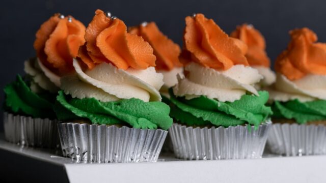 15 Independence Day Ideas To Celebrate The Day With Friends, Family & At Work