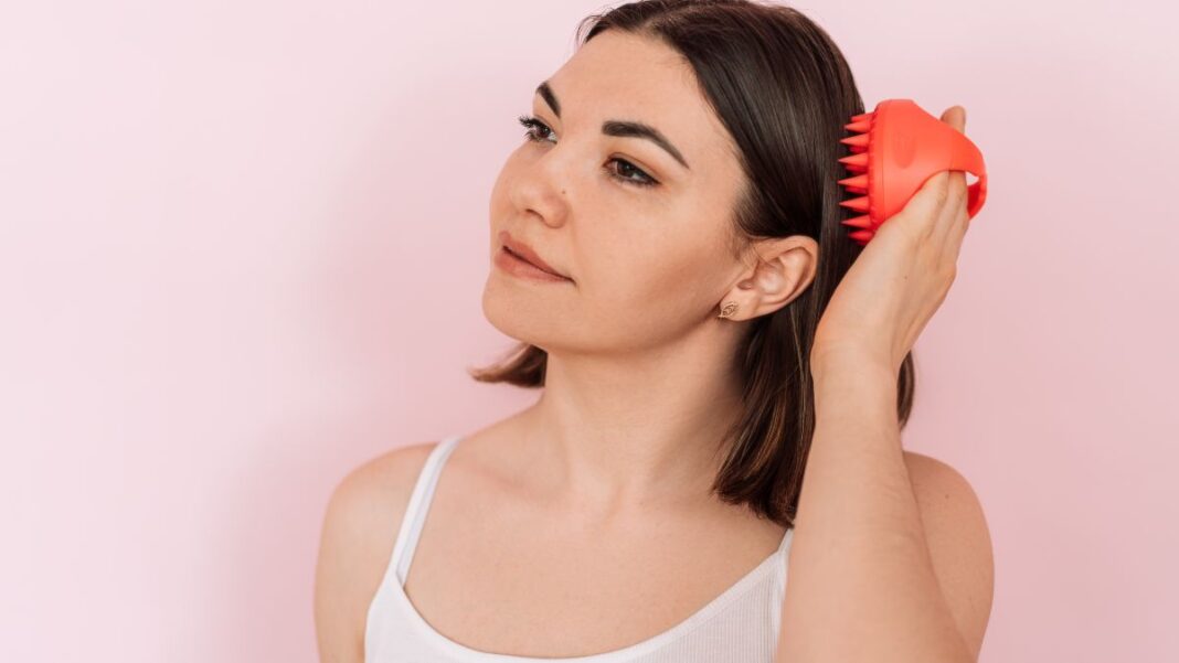 Expert Talk: A Dermat Explains Whether Scalp Massagers Can Promote Hair Growth
