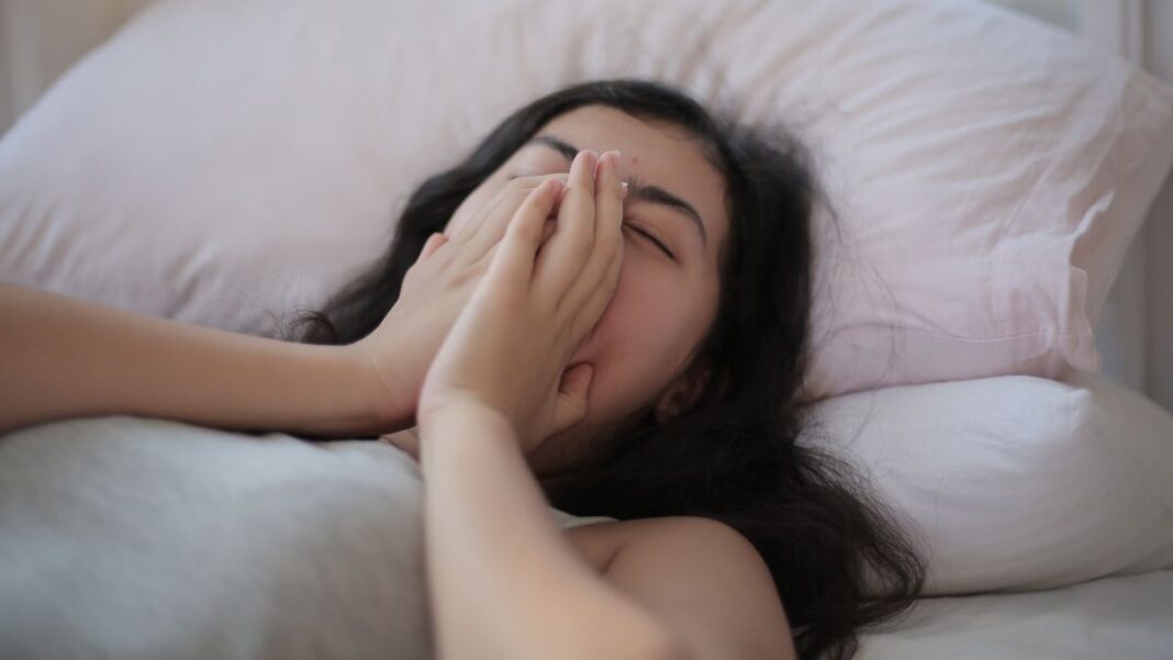 Feeling Unusually Sleepy ALL THE TIME? Signs You May Have Hypersomnia