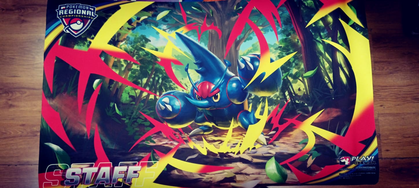 Playmat Regional Santiago 2026 Staff Heracross 