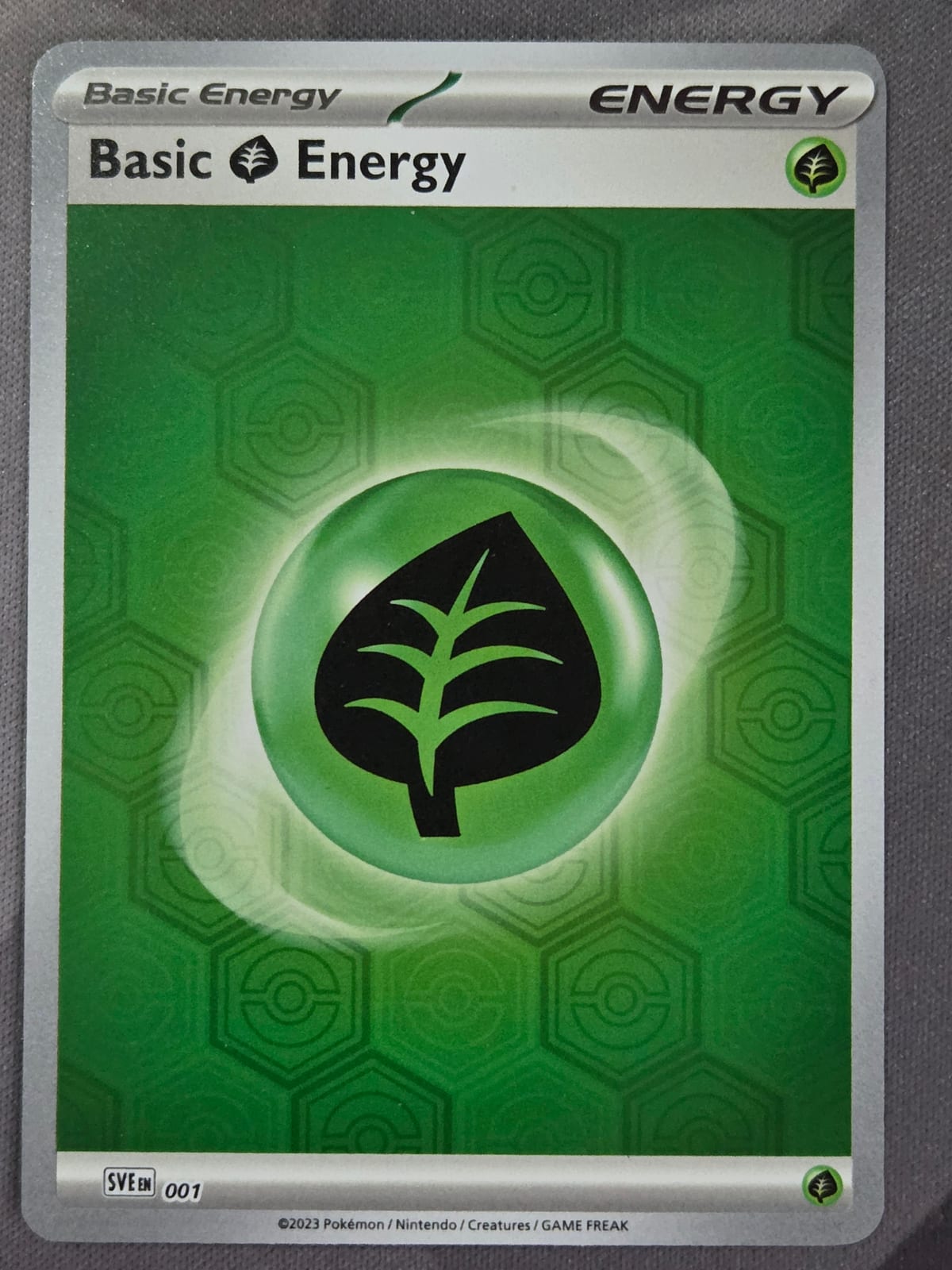 Basic Grass Energy (Hexagons & Pokéballs)