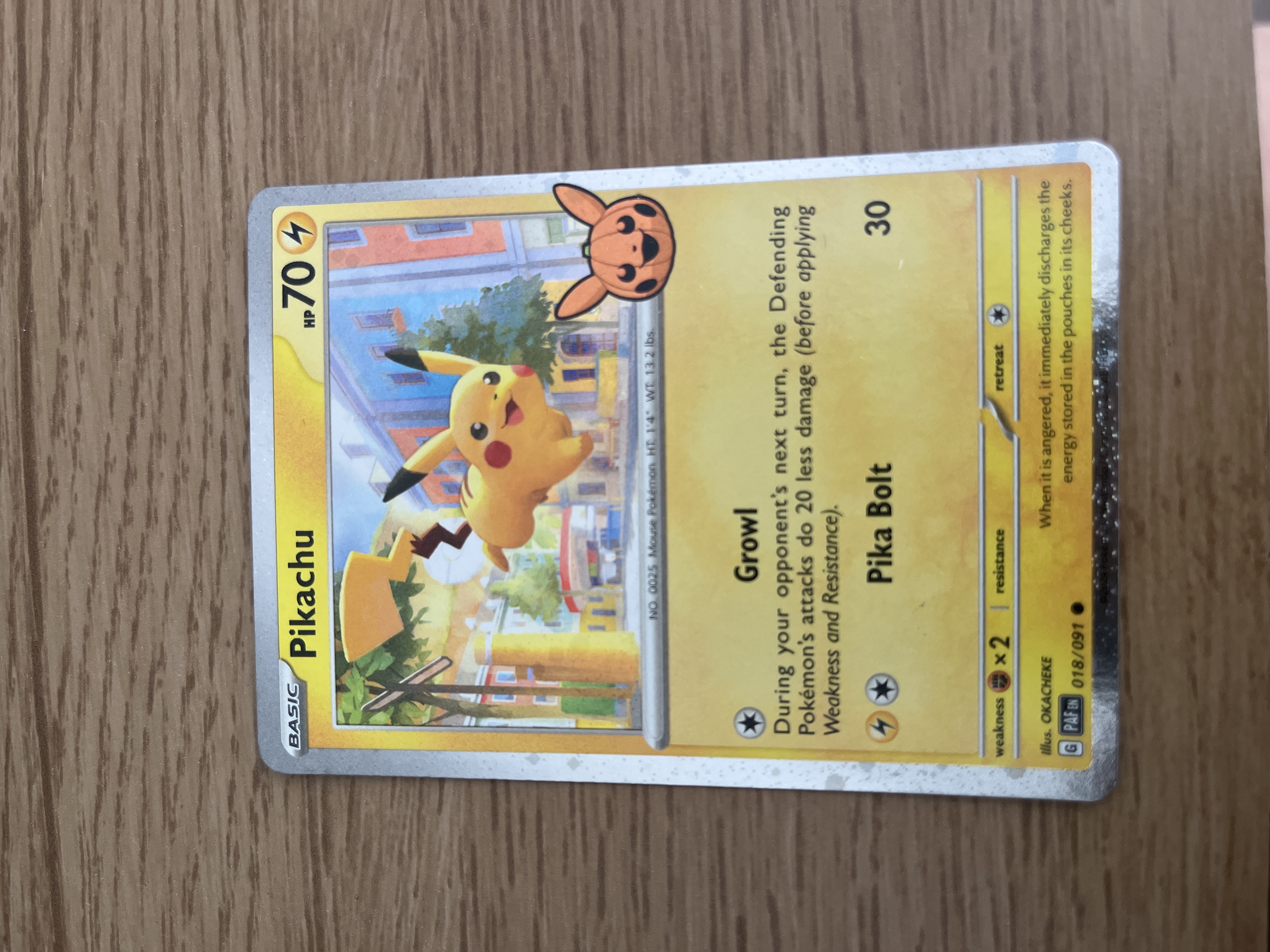 Pikachu Trick or Trade 2024 holo (018/091)