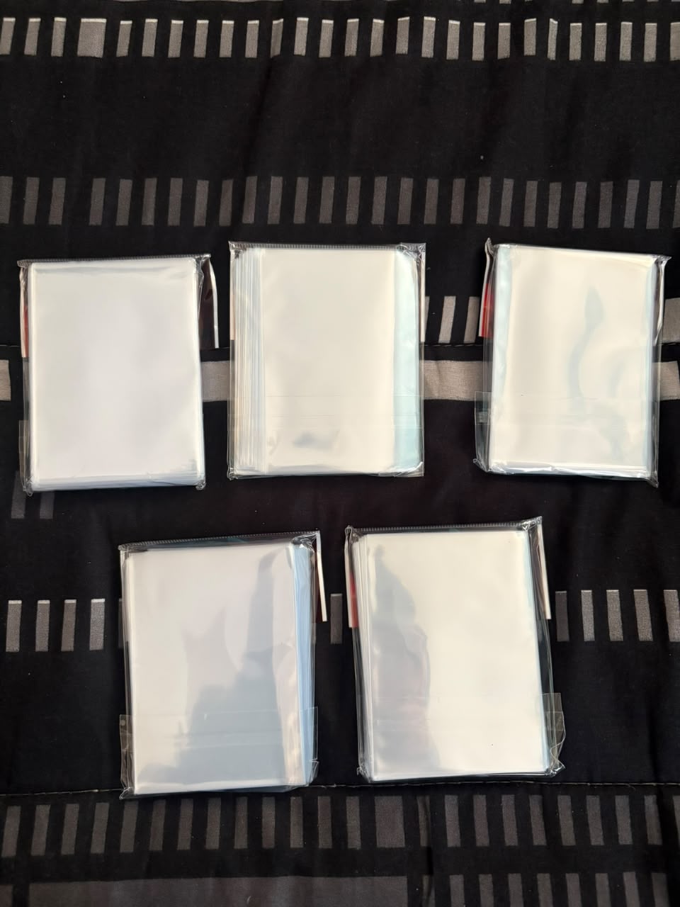 100 sleeves STANDAR 66X91