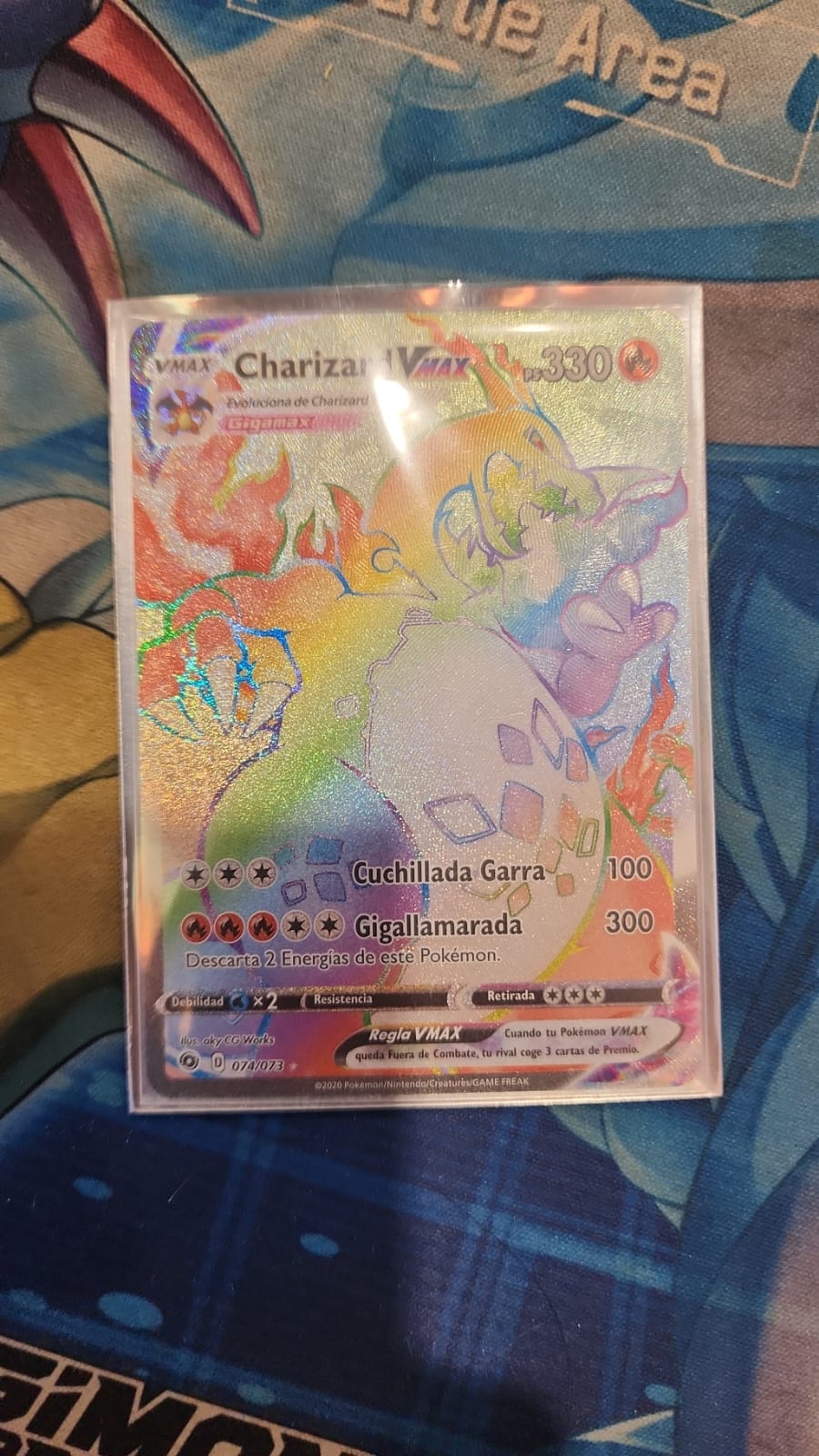 Charizard Vmax rainbow