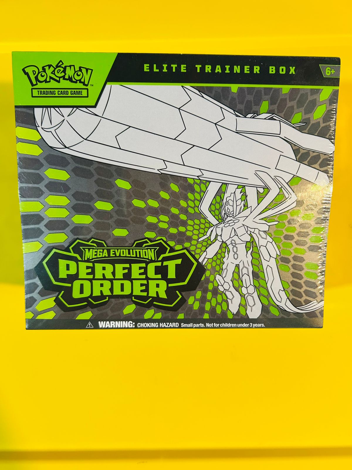 Elite Trainer Box (ETB) de Perfect Order Ingles.