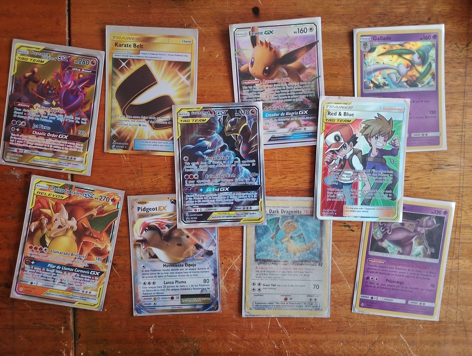 Se vende urgente todas las cartas por 75.000 en buen estado