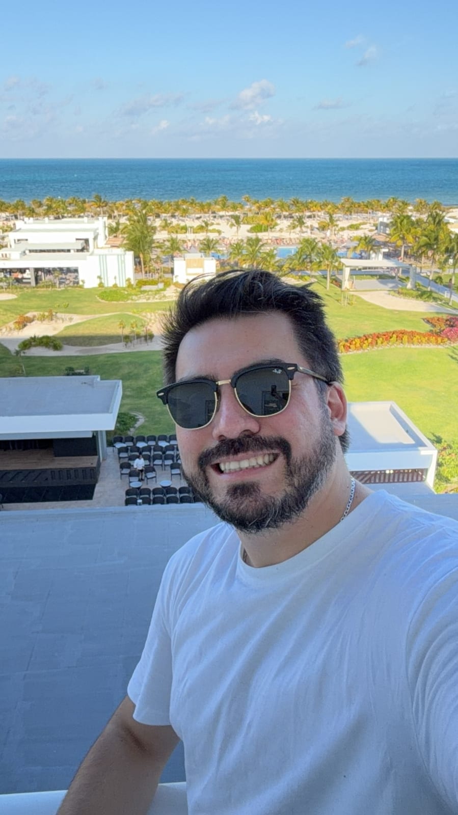 Tomas Solís 