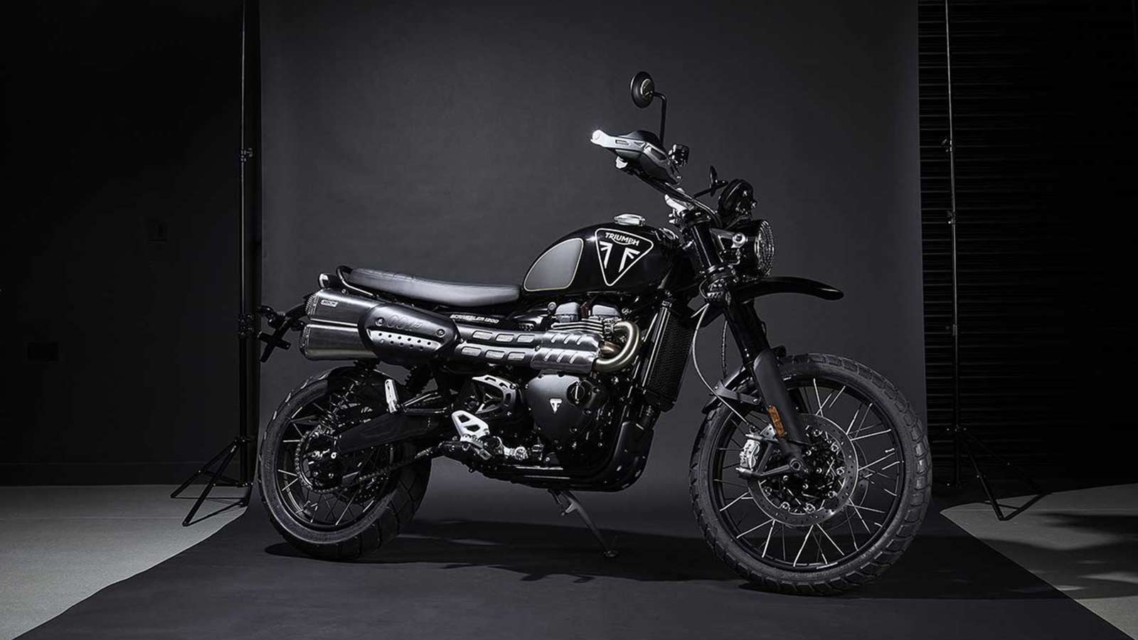 Triumph Scrambler 1200 Bond Edition – “Quái xế hai bánh” chuẩn gu Điệp viên 007