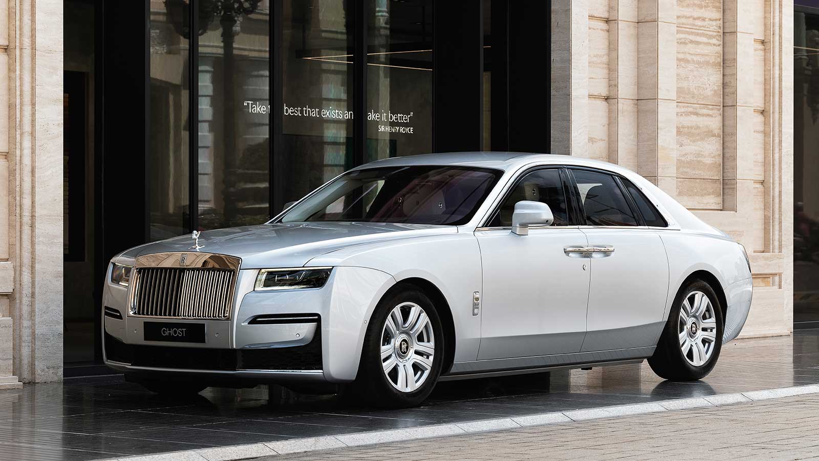 Showroom đầu tiên của Rolls-Royce Motor Cars tại TP. HCM chính thức đi vào hoạt động