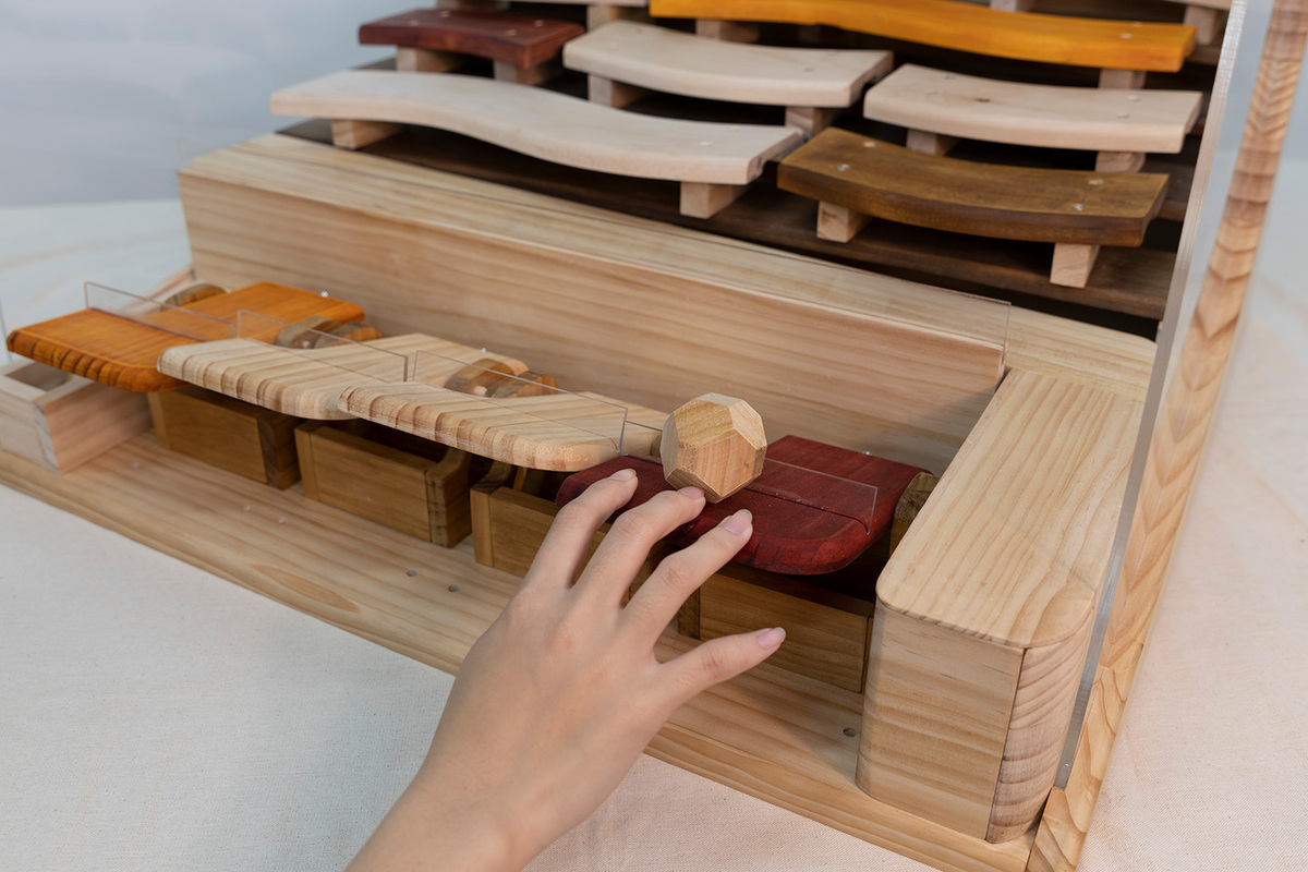Through games, you can move your upper limbs, strengthen your hand muscles, and increase your daily activities.