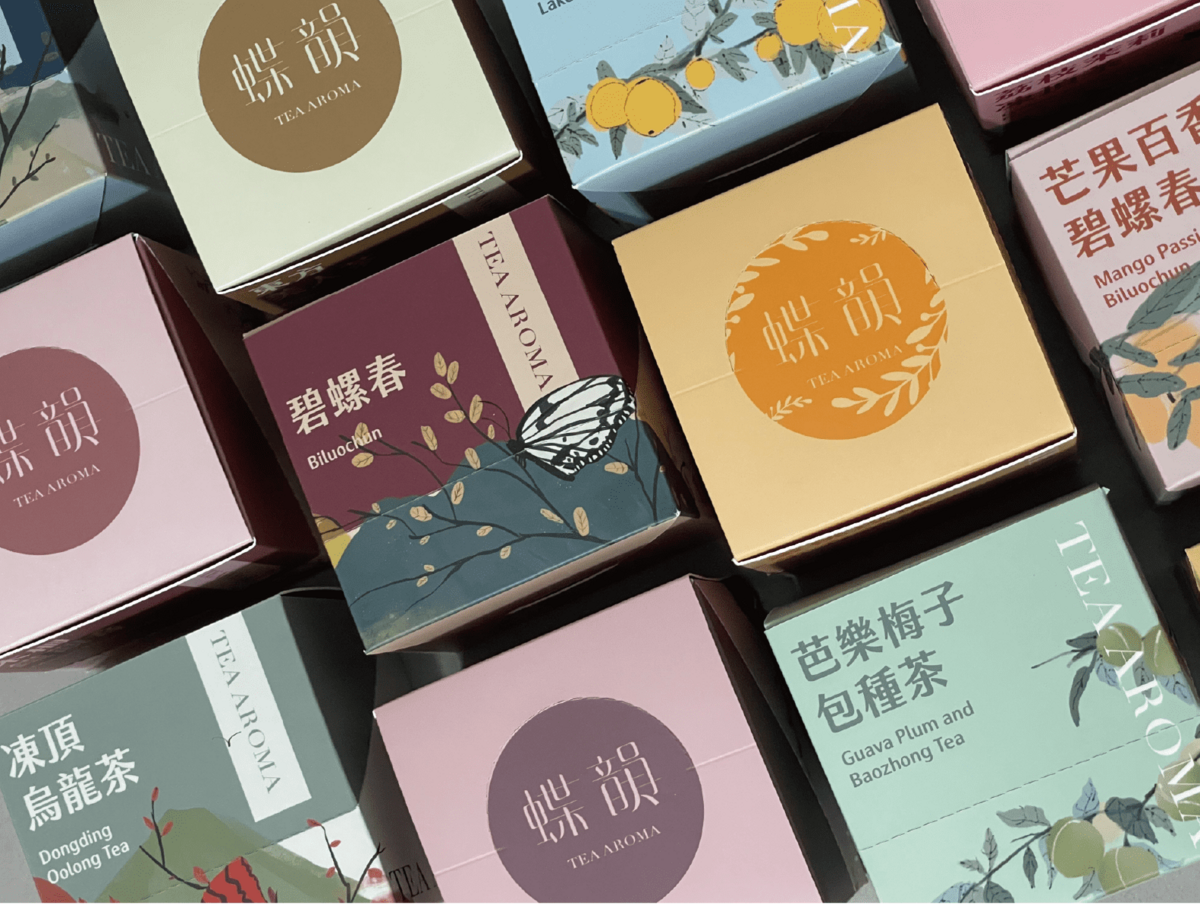 The classic model is designed with a more realistic mountain view and butterflies, giving people the feeling of relaxing and tasting tea with heart.
