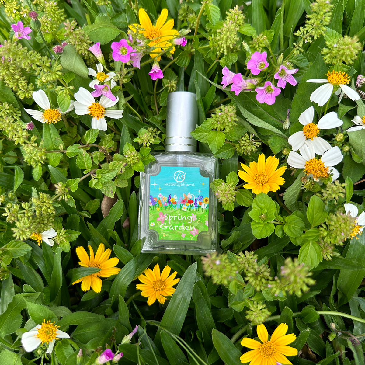 Under the warm spring sun, find a sanctuary for your soul. Inspired by the purity of flowers.