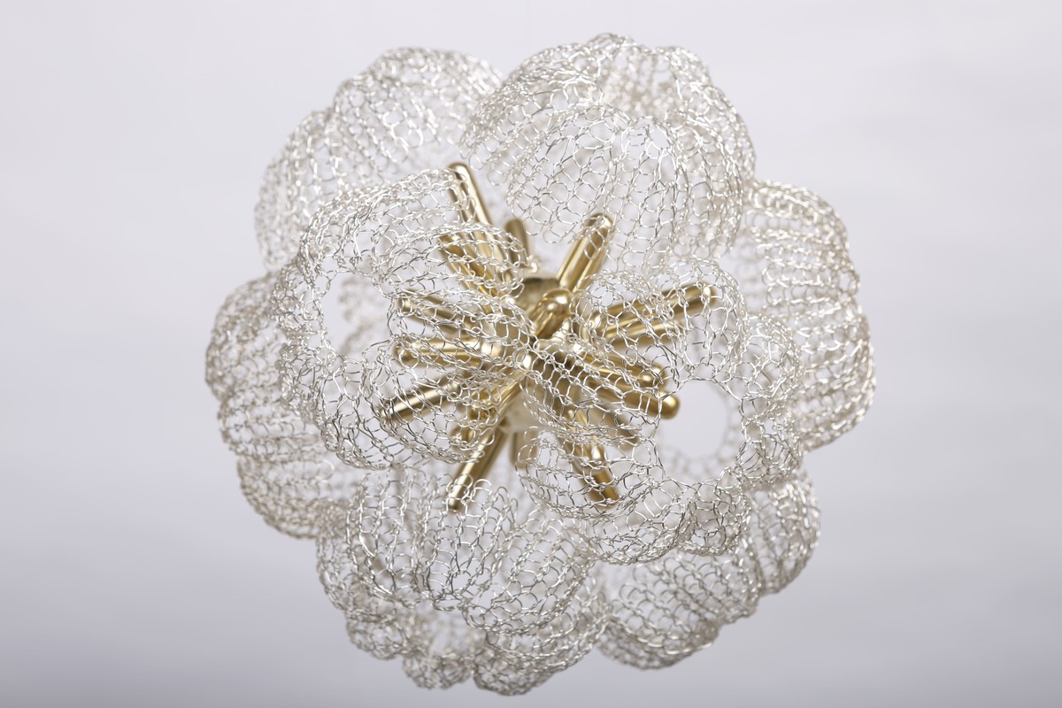 〈實·蘊〉象徵從莽撞到從容的成長蛻變。