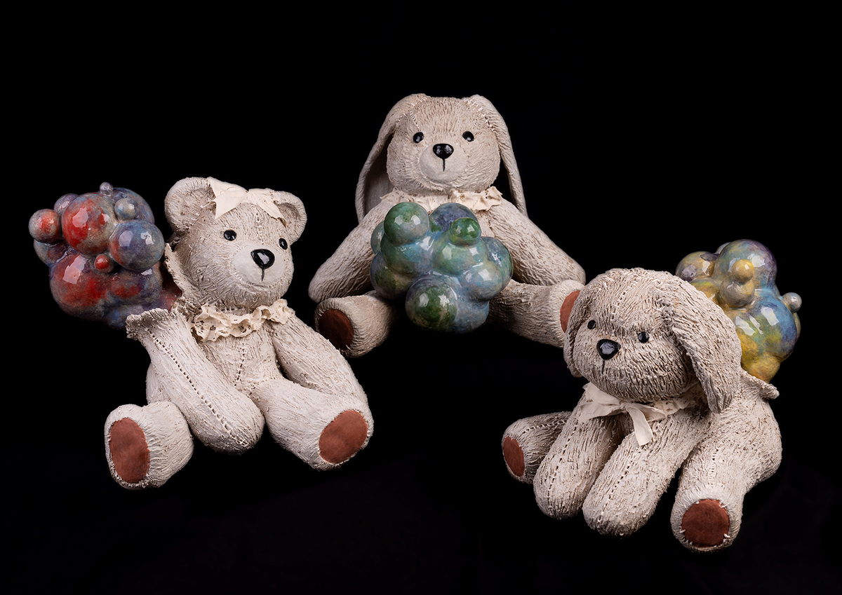 情緒的承載、壓抑與釋放。