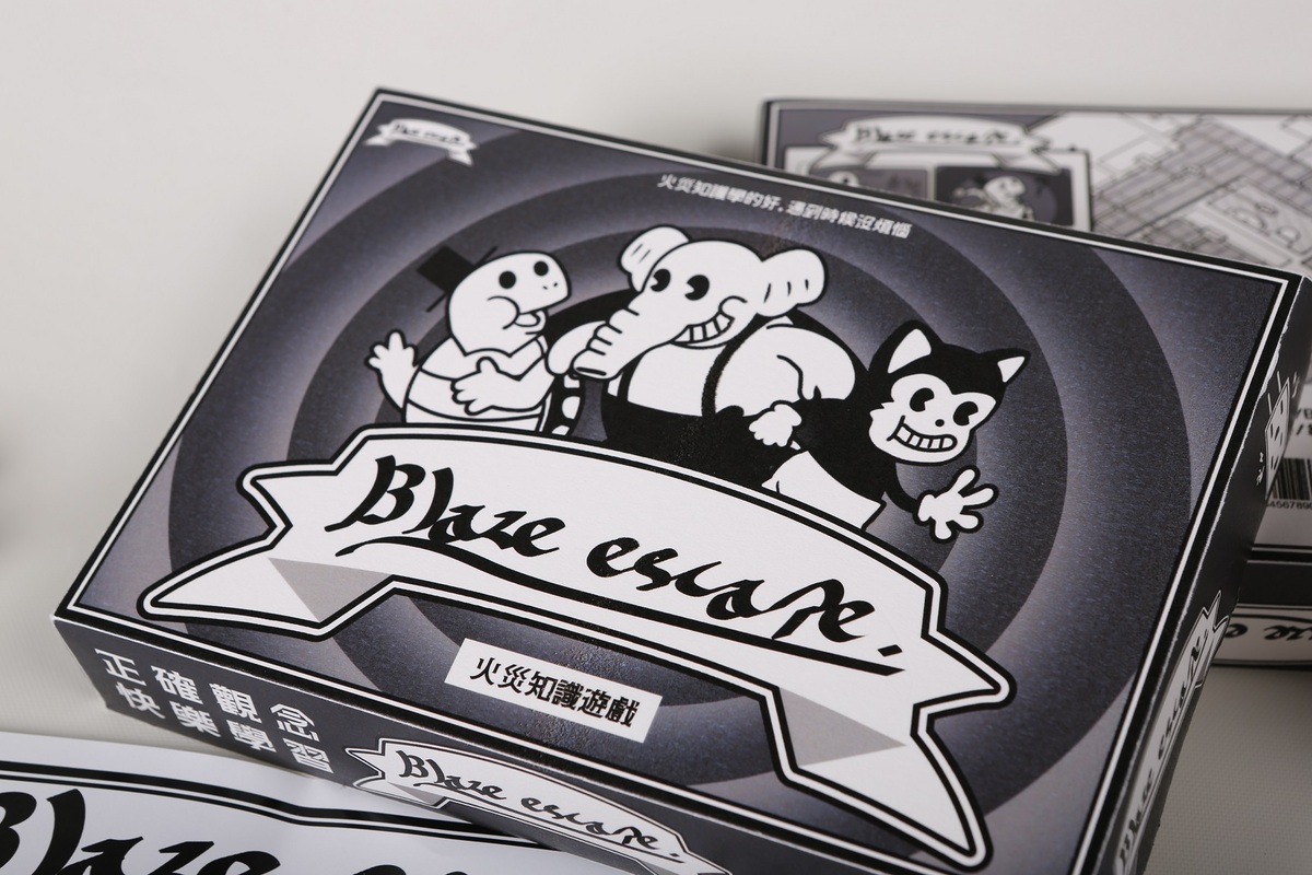 不同角色與道具搭配，提升遊戲深度。