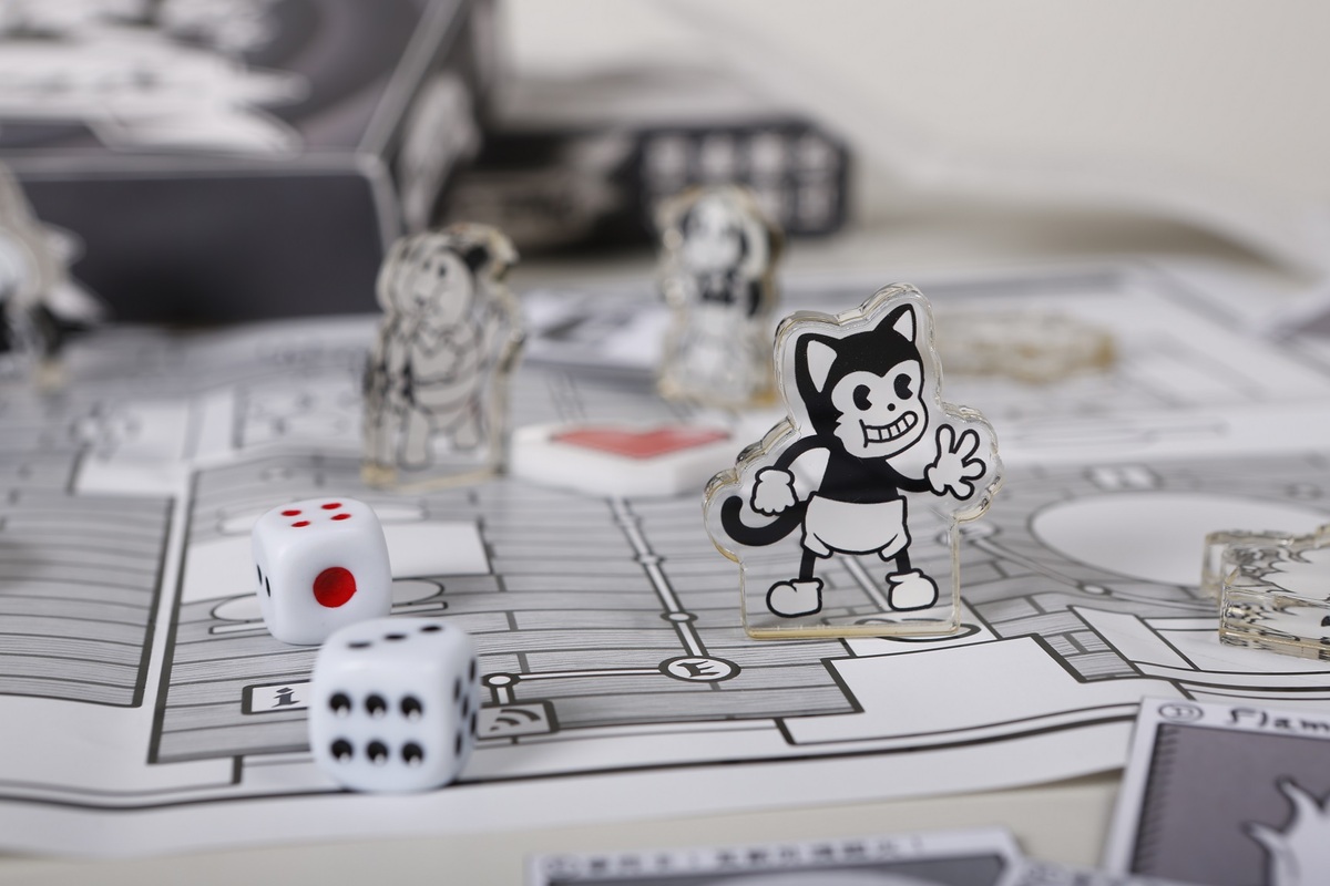 舊卡通風格讓火災知識桌遊更有趣、易懂、易記。