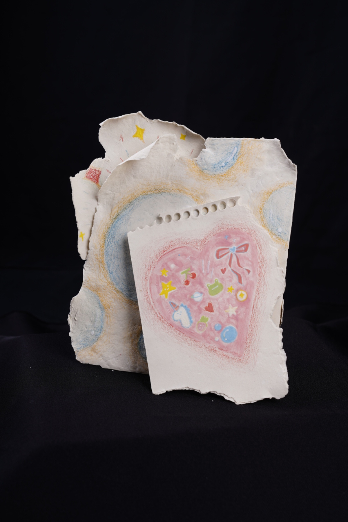 純真的心形記憶，封存兒時夢想與喜悅。