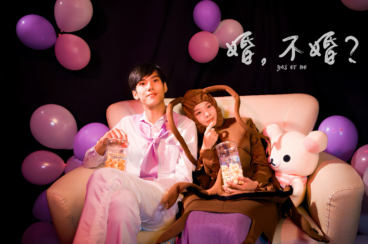 四阿姨在小劇場中分享她對婚姻的看法。