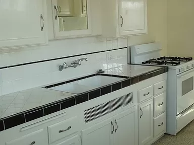 Studio  1 Bath Apartment