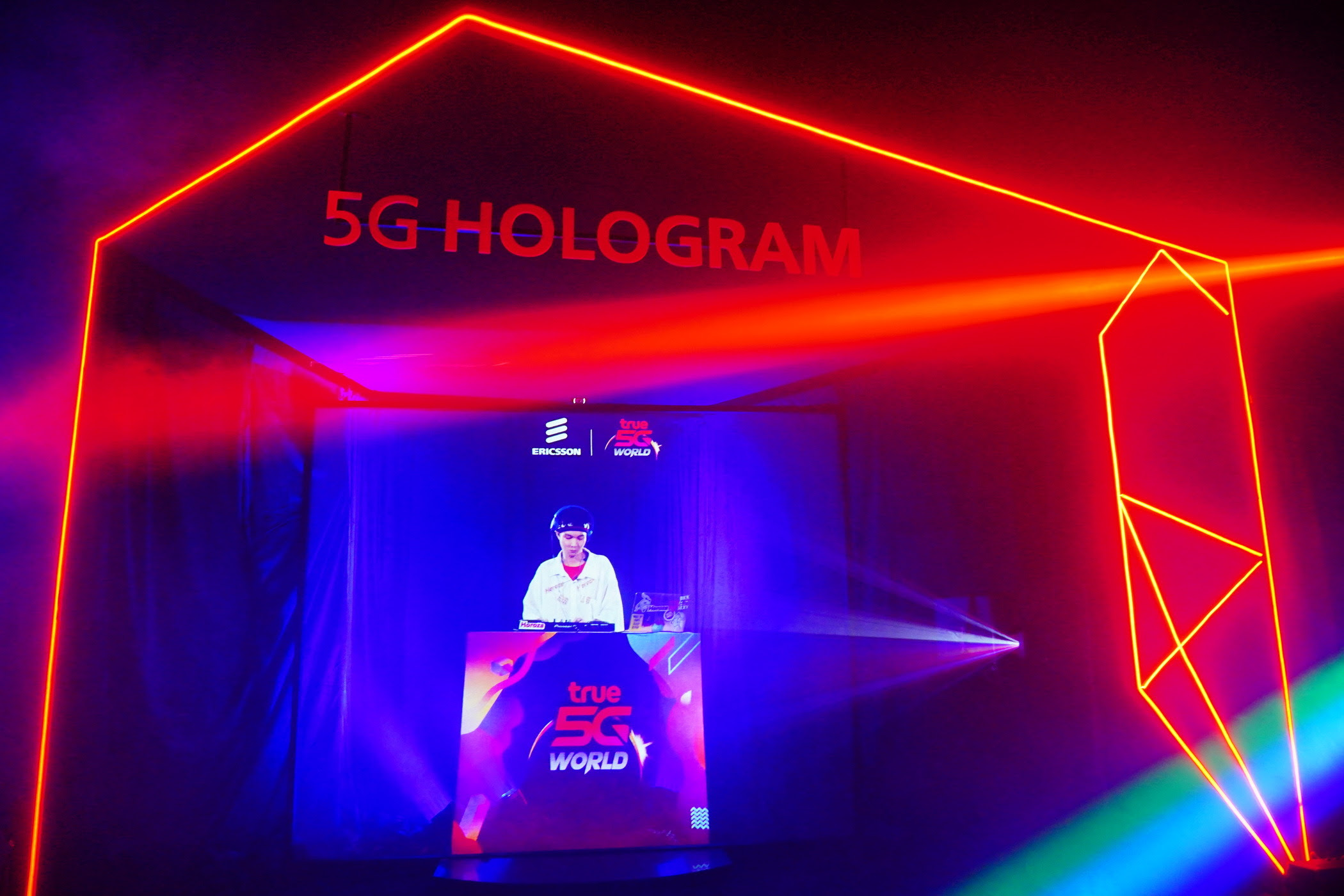 5G Hologram
