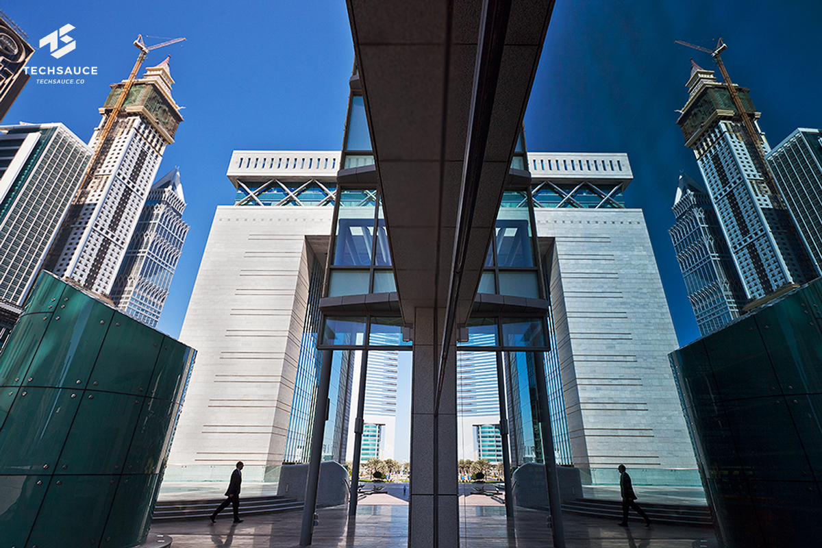 Business center dubai. DIFC Дубай. Финансовый центр Дубай. DIFC Innovation Hub Дубай. Дубай фото финансовый центр.